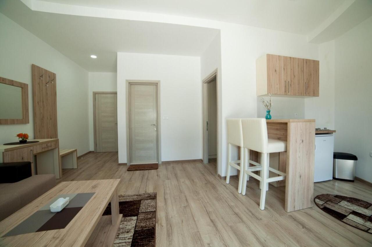 Demiri Apartments Ulcinj Esterno foto